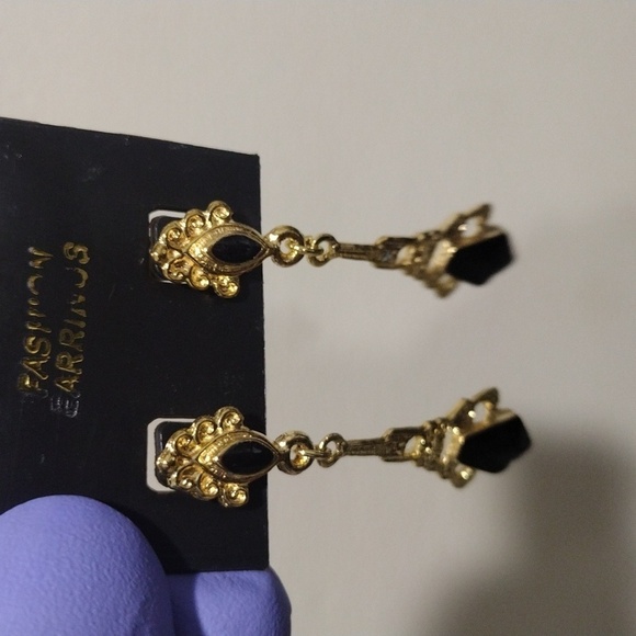 Women's Stylish Gold-tone Filigree Black Color Stone Drop Dangle Earrings, 1.75" - Picture 5 of 5